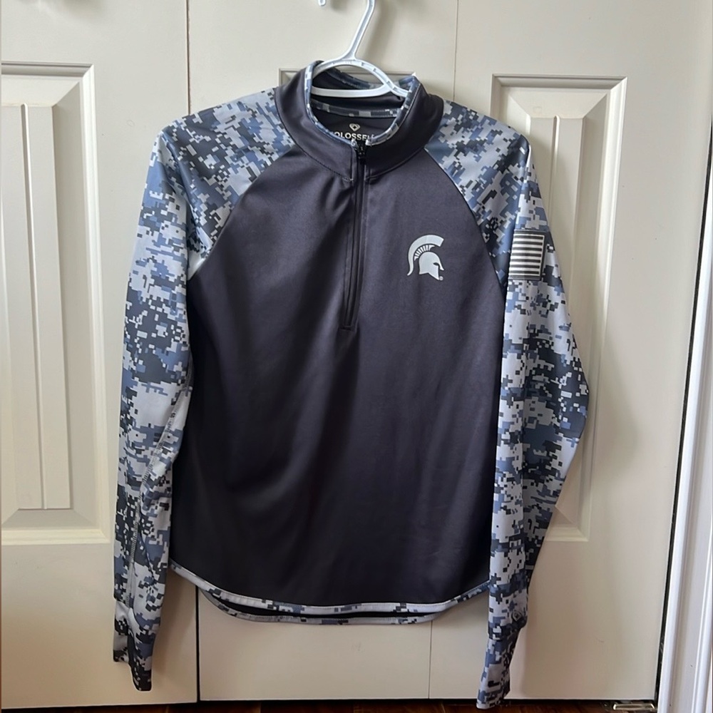 Colosseum 1/4 Zip DigiCamo Michigan State University x Military Appreciation OHT